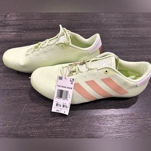 BNWT size 9.5w/8.5 men Adidas “The road shoe”